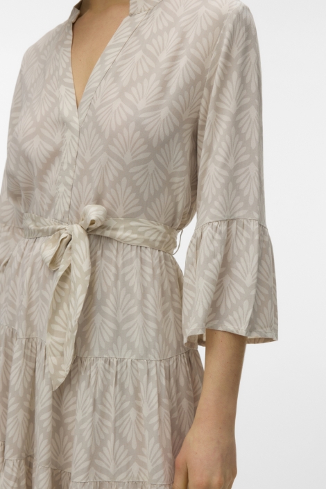 Vero Moda beige dames jurk | Close up