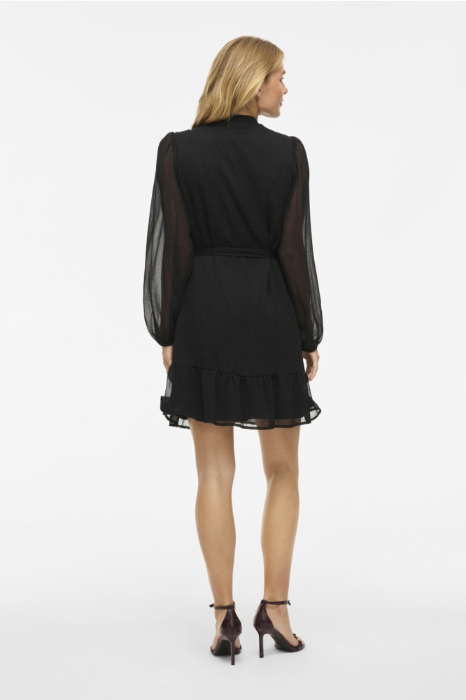 Vila zwarte dames jurk | Model achteraanzicht