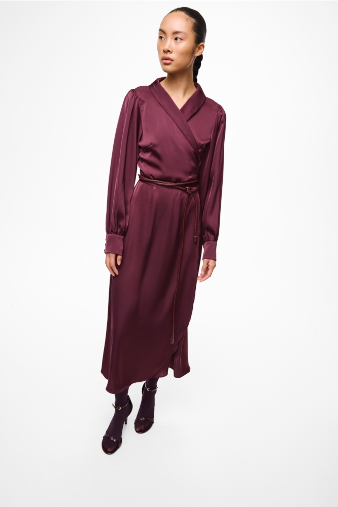 Vila bordeaux dames jurk | Model vooraanzicht