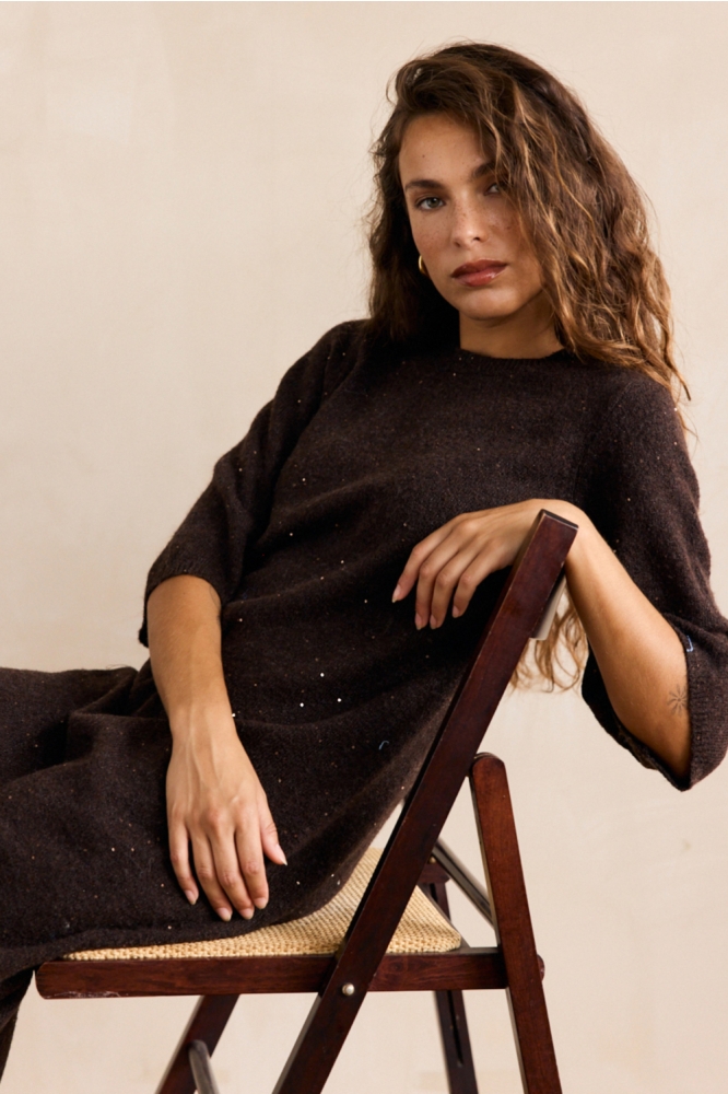 LolaLiza bruine dames jurk | Sfeerbeeld, In situatie