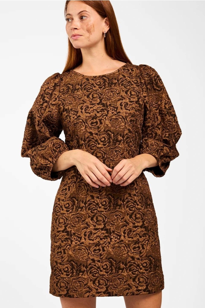 Aaiko koperen dames jurk | Close up