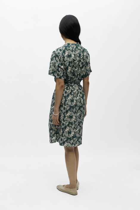 Object groene dames jurk | Model vooraanzicht