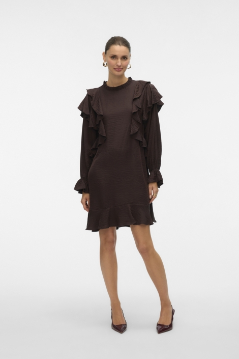 Vero Moda bruine dames jurk | Model vooraanzicht