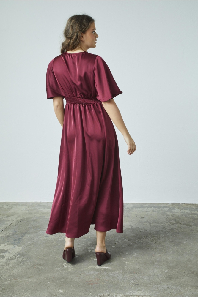 SisterS point bordeaux dames jurk | Model achteraanzicht