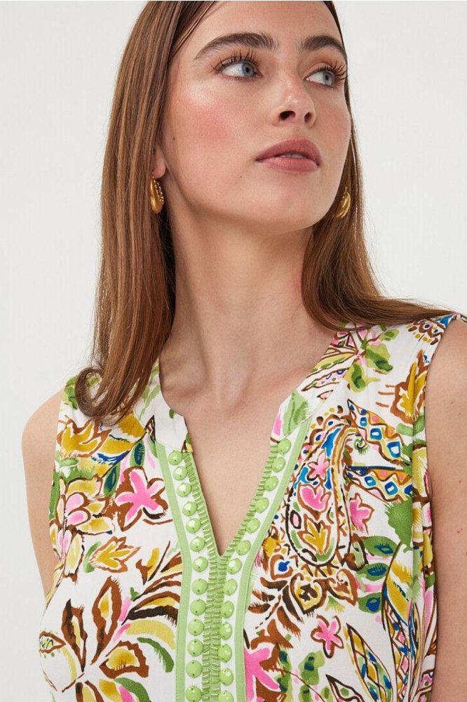 EsQualo beige dames jurk | Close up