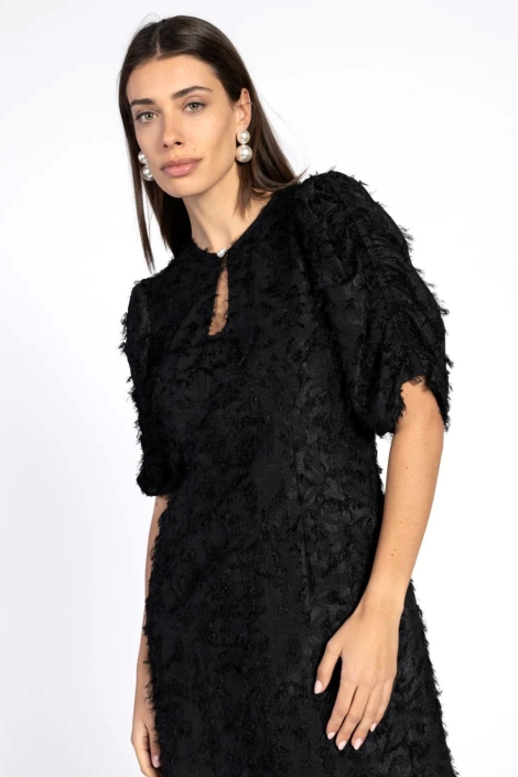 Aaiko zwarte dames jurk | Close up