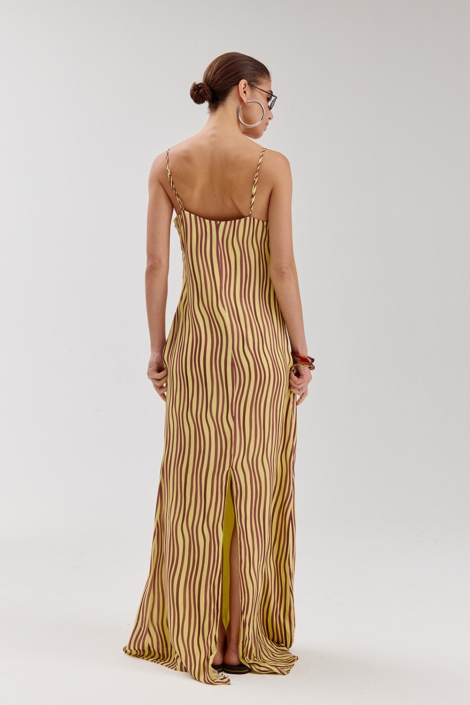 Harper & Yve gele dames jurk | Model achteraanzicht