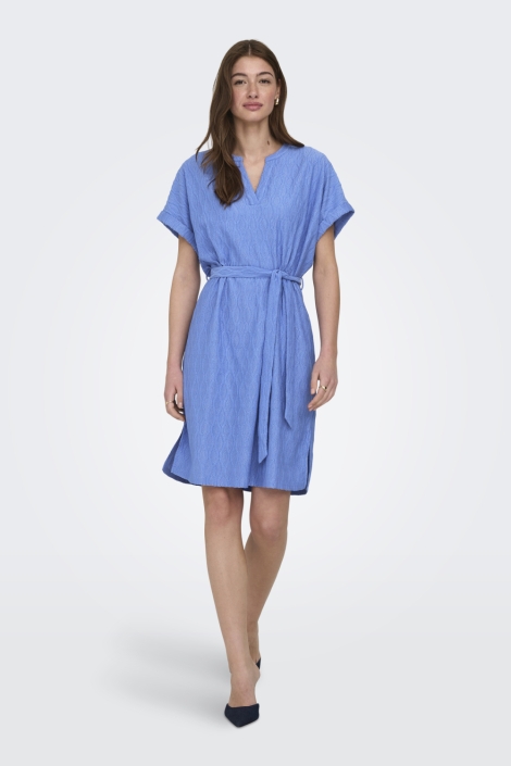 Only blauwe dames jurk | Model vooraanzicht