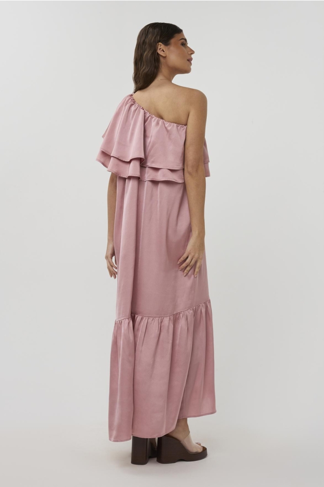 Studio Amaya roze dames jurk | Model achteraanzicht