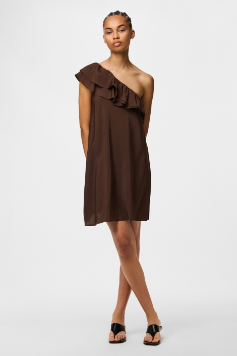 Pieces bruine dames jurk | Model vooraanzicht