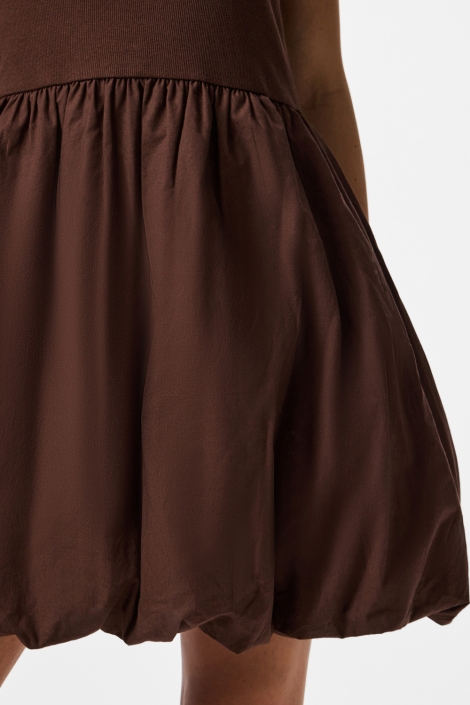 Pieces bruine dames jurk | Close up