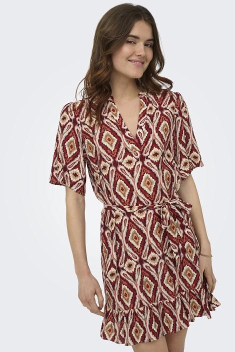 Only rode dames jurk | Model vooraanzicht