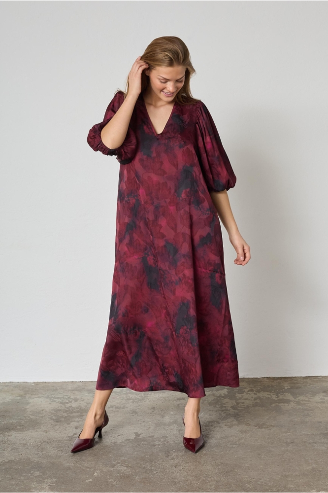 SisterS point bordeaux dames jurk | Model vooraanzicht