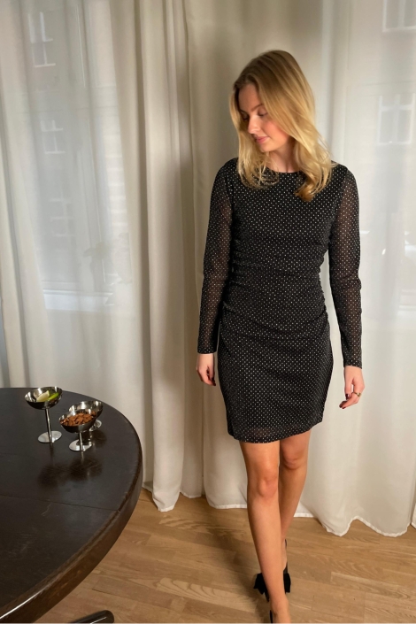 SisterS point zwarte dames jurk | Sfeerbeeld, In situatie