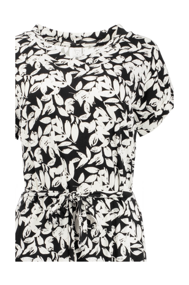 NED zwarte dames jurk | Close up
