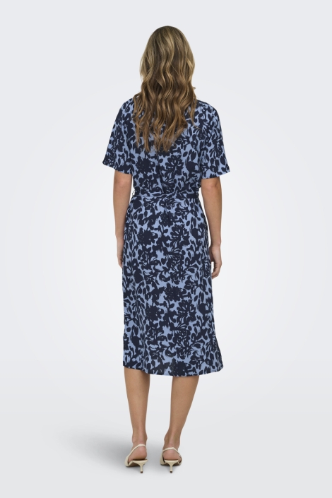 Only blauwe dames jurk | Model achteraanzicht