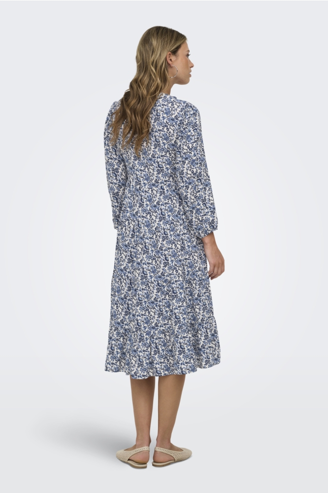 Only blauwe dames jurk | Model achteraanzicht