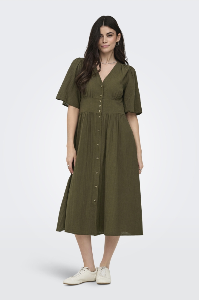 Only groene dames jurk | Model vooraanzicht