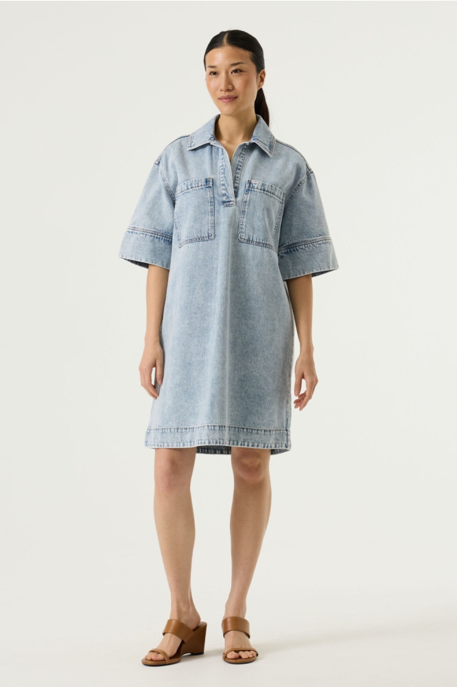 Garcia blauwe dames jurk | Model