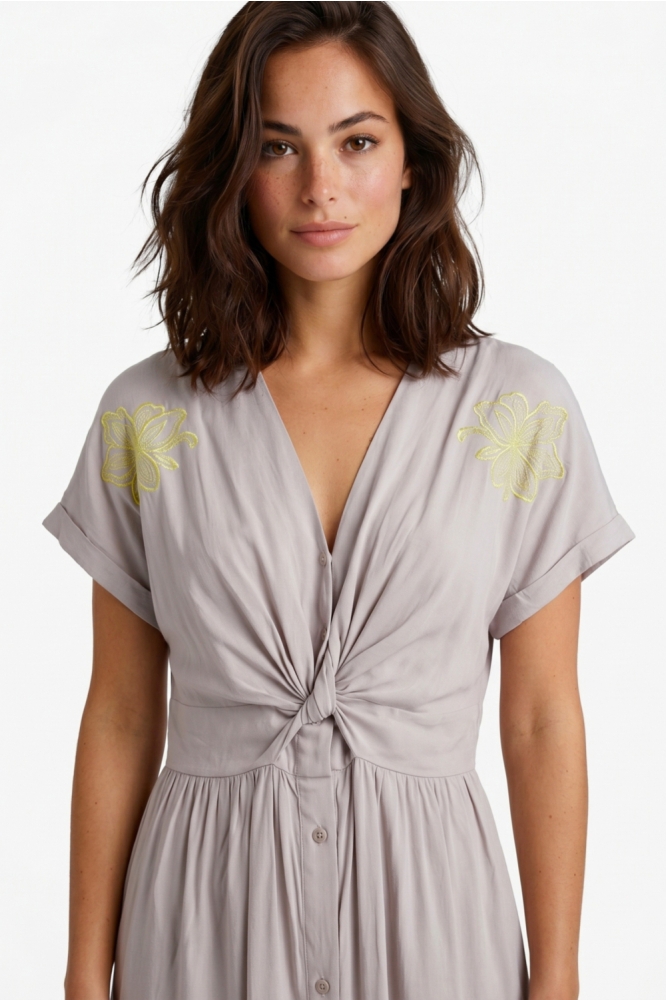 Fluresk taupe dames jurk | Close up