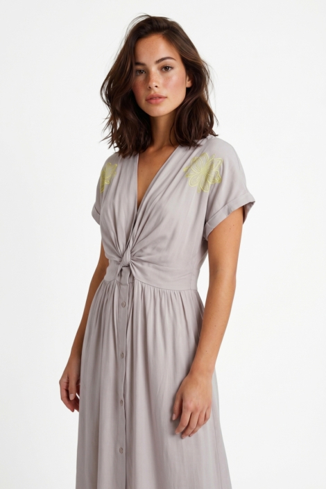 Fluresk taupe dames jurk | Model zijaanzicht
