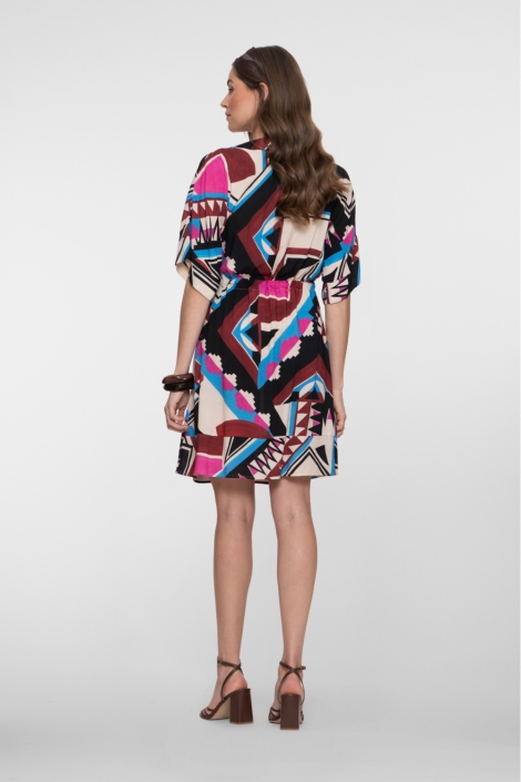 Geisha multi color dames jurk | Model achteraanzicht