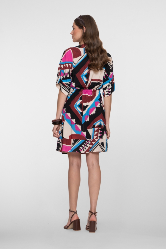 Geisha multi color dames jurk | Model achteraanzicht
