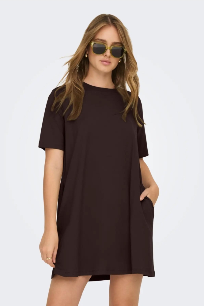 Only bruine dames jurk | Model vooraanzicht