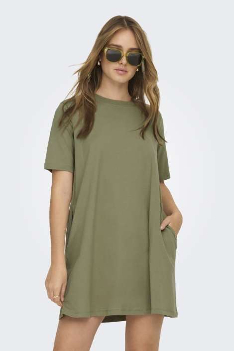 Only groene dames jurk | Model vooraanzicht
