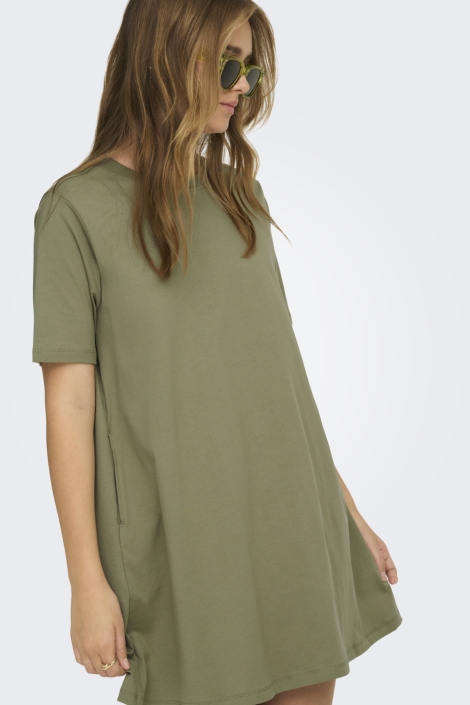 Only groene dames jurk | Model zijaanzicht