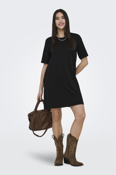 Only zwarte dames jurk | Model vooraanzicht