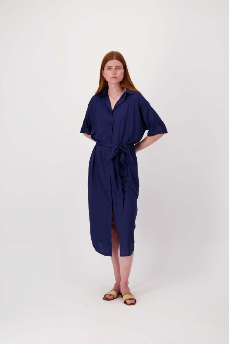 Zusss blauwe dames jurk | Model vooraanzicht