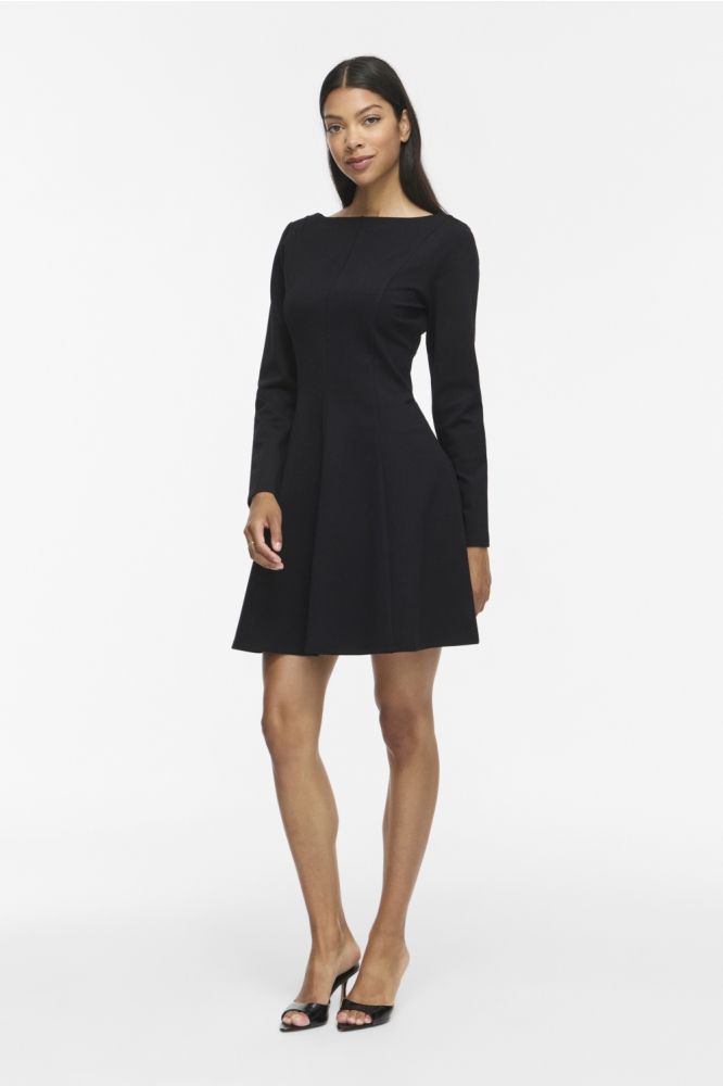 Vila zwarte dames jurk | Model vooraanzicht
