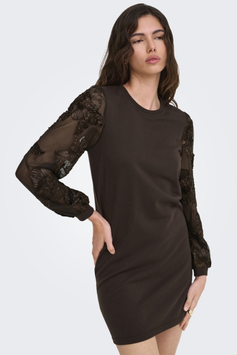Jacqueline de Yong bruine dames jurk | Model vooraanzicht