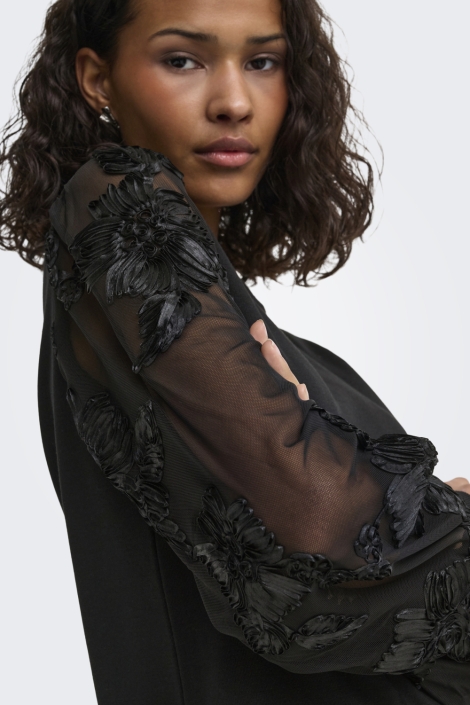 Jacqueline de Yong zwarte dames jurk | Close up