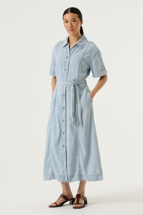 Garcia blauwe dames jurk | Model vooraanzicht