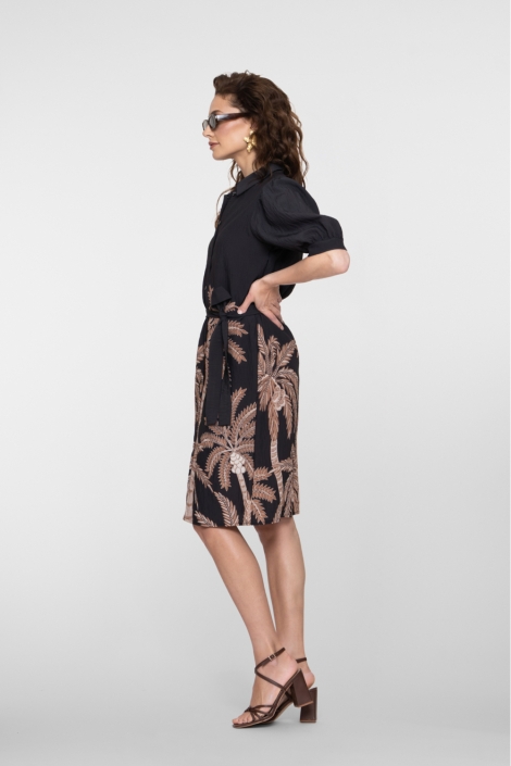 Geisha zwarte dames jurk | Model zijaanzicht