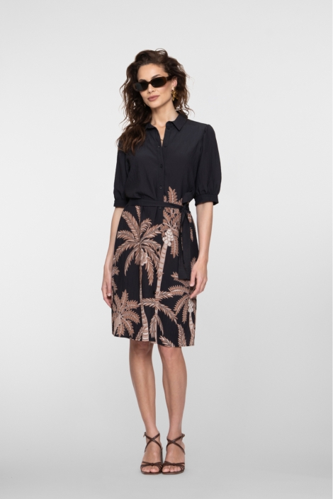 Geisha zwarte dames jurk | Model vooraanzicht