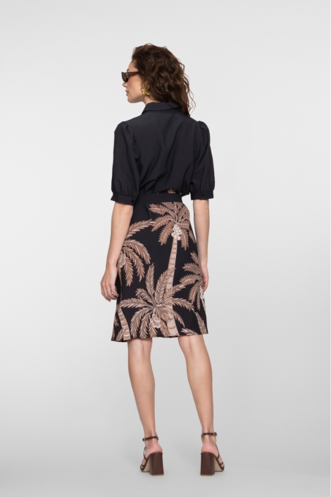 Geisha zwarte dames jurk | Model achteraanzicht