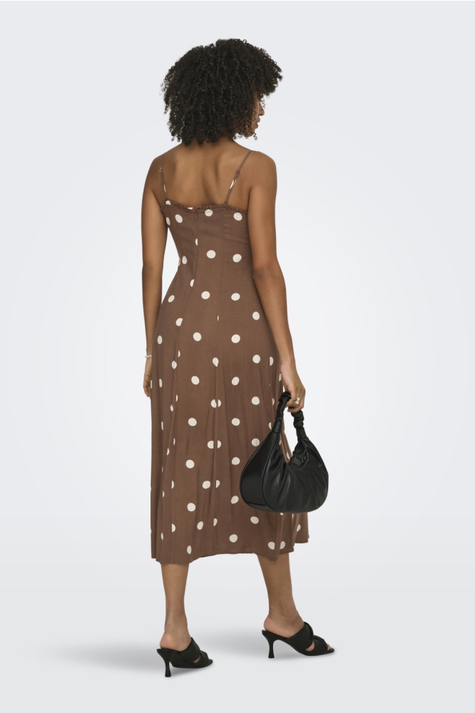 Only bruine dames jurk | Model achteraanzicht