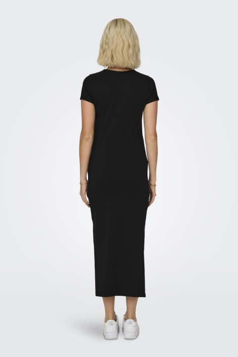 Jacqueline de Yong zwarte dames jurk | Model achteraanzicht