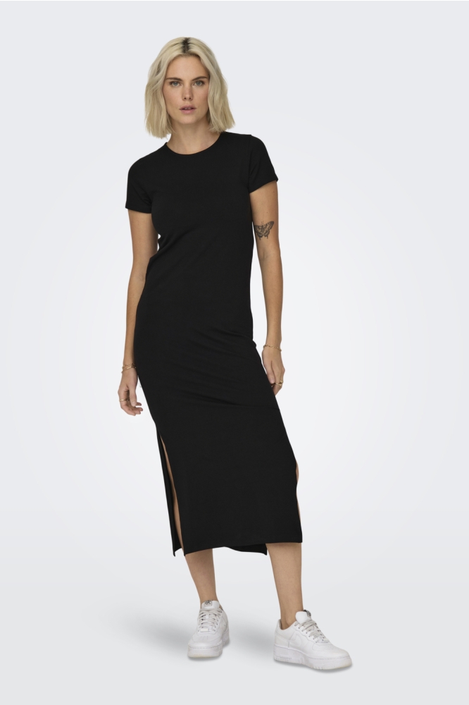 Jacqueline de Yong zwarte dames jurk | Model vooraanzicht