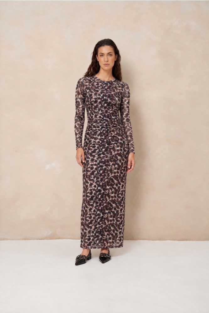 Lofty Manner bruine dames jurk | Model vooraanzicht