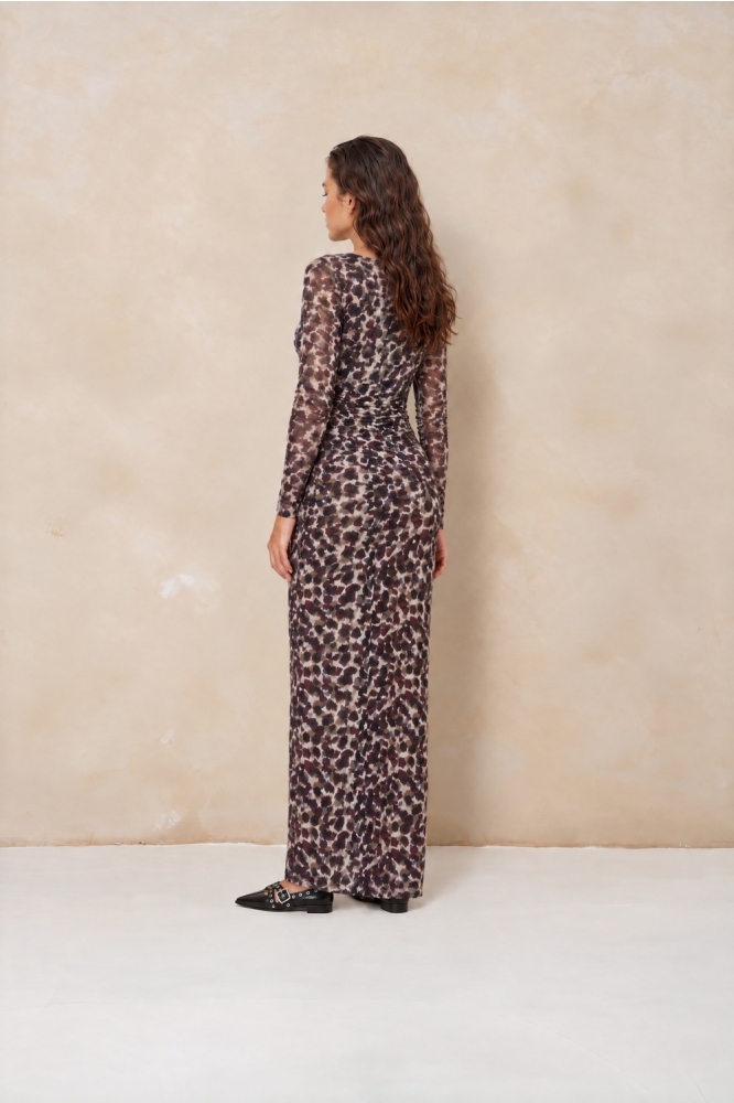 Lofty Manner bruine dames jurk | Model achteraanzicht