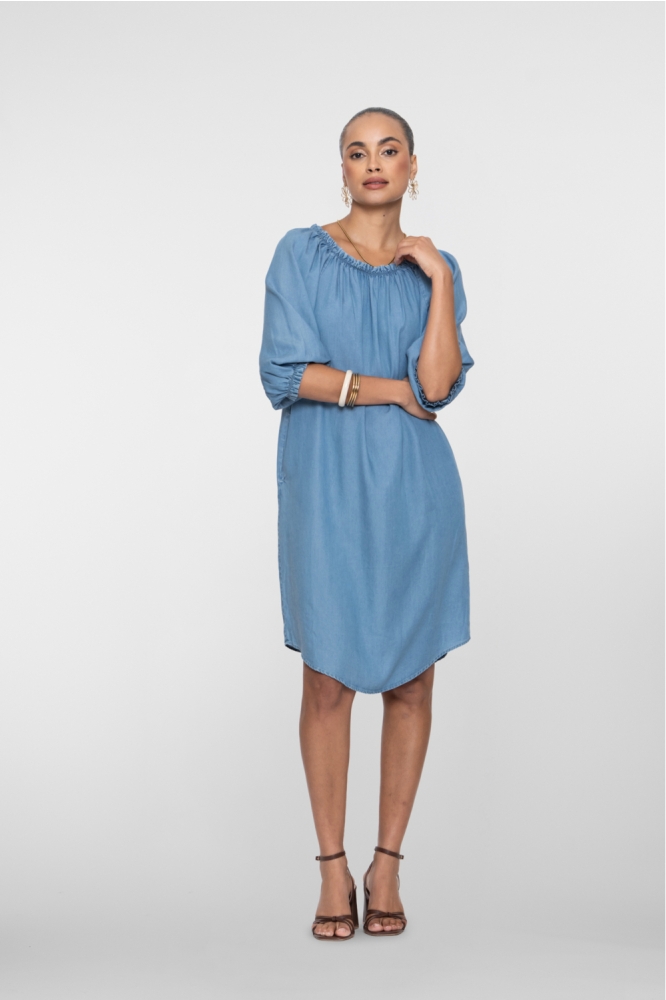 Geisha blauwe dames jurk | Model vooraanzicht