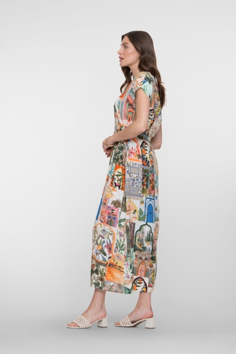 Geisha beige dames jurk | Model zijaanzicht