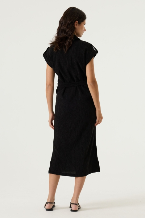 Garcia zwarte dames jurk | Model achteraanzicht