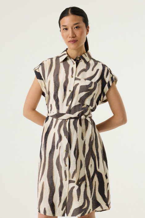 Garcia beige dames jurk | Model vooraanzicht