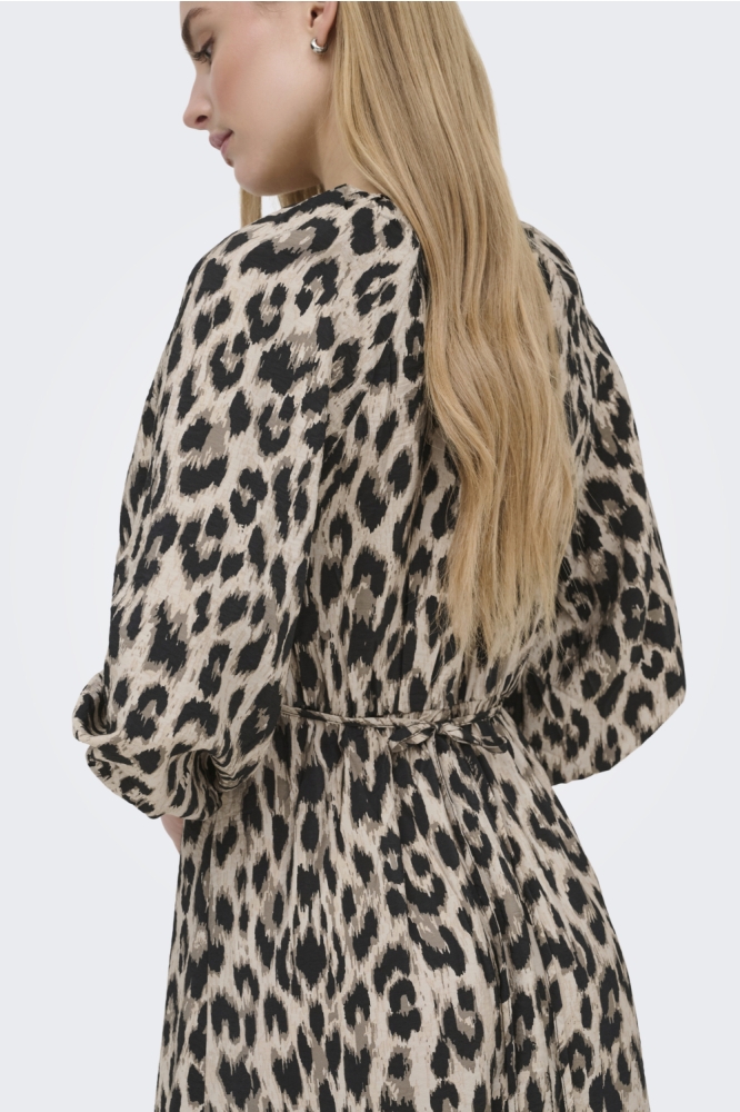 Only beige dames jurk | Kleurstaal