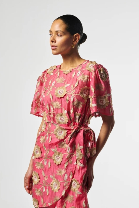 Aaiko roze dames jurk | Close up